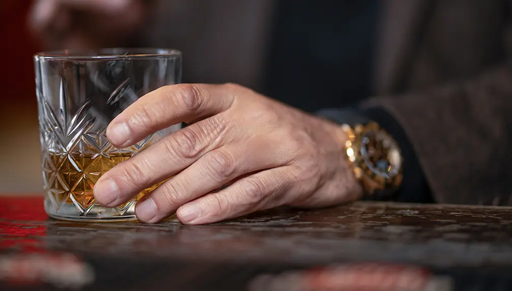 Alkohol und Koffein meiden